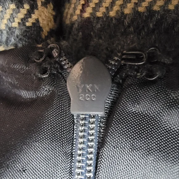 Retro 90s style Y2K Little Plaid Mini Skirt! - Picture 8 of 12